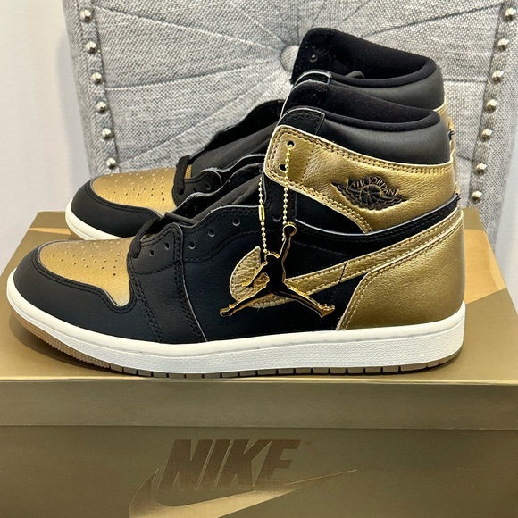Nike Air Jordan 1 Retro High OG Black Metallic Gold Mens Size 8.5 DZ5485-071 New - Picture 14 of 14